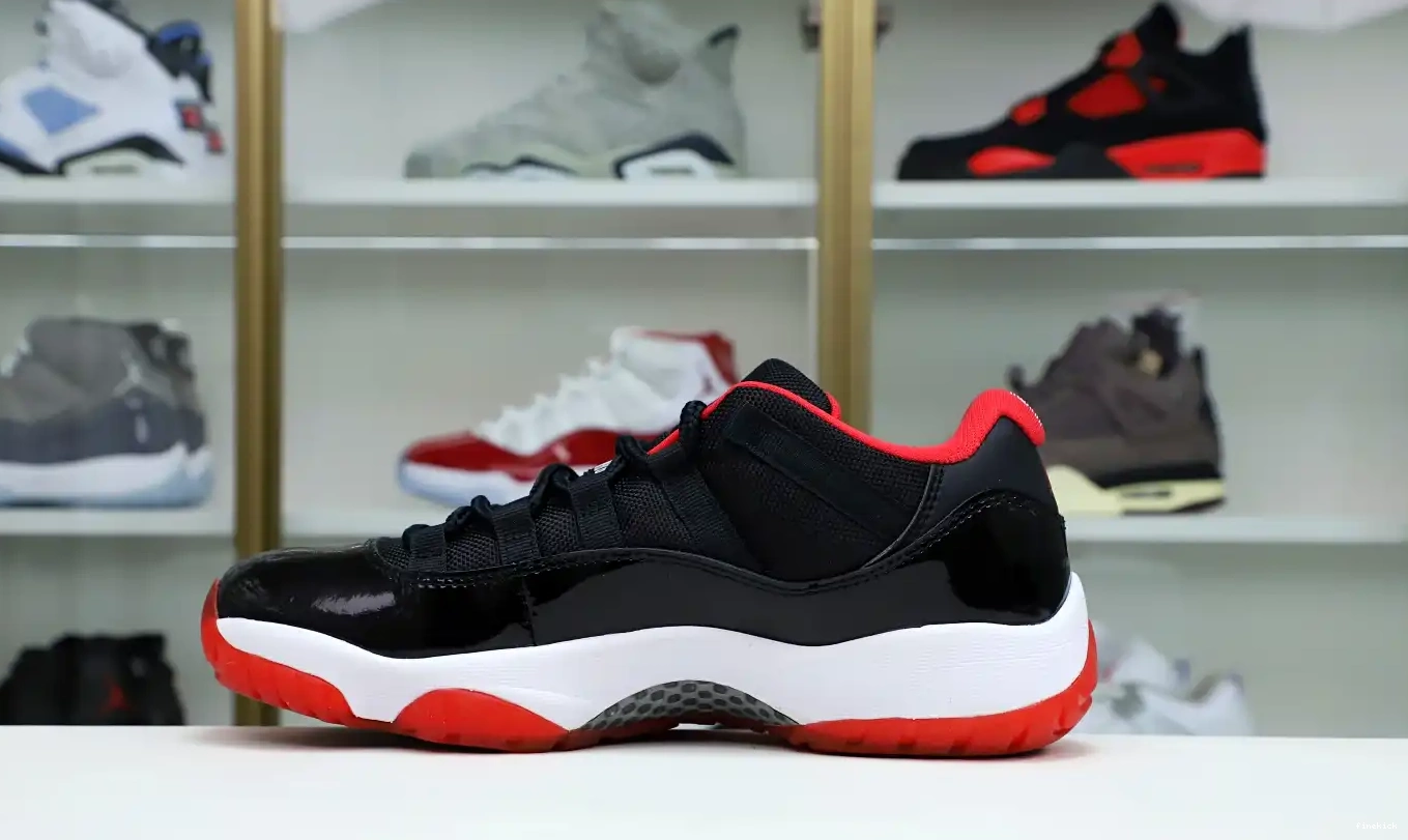 JORDAN LOW AIR RETRO BRED 11 0430